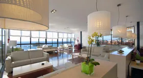Villa Reymar - diseño y vistas al mar - Image 5