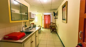 Sundeck Suites - Image 4