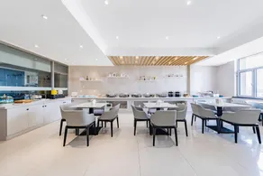 Yizeyuan Hotel - Image 4