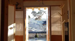 Jukheon Traditional House - Image 2