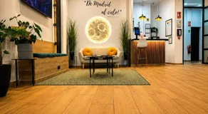Urban Inn Capsule Madrid - Image 5