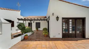 3-bedroom Villa in Golf del Sur - Image 5