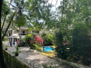 Room with private balcony in Betalbatim - Image 2
