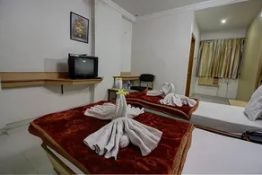 Hotel Jay International - Image 3