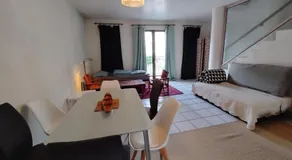 Duplex en plein centre du village - Image 4