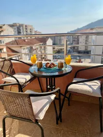 Luxury and comfortable apartment in heart Budva - Image 4