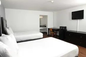 Regency Inn - Image 5