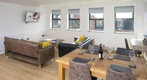 no 1 Wood Street - Image 3