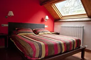 Hostal La Fuen - Image 4