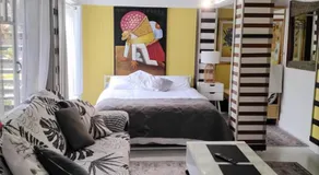 Studio 33 - Image 2
