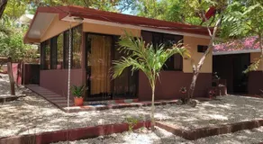 Villa De Los Monos, casitas equipadas en Guanacaste - Image 4