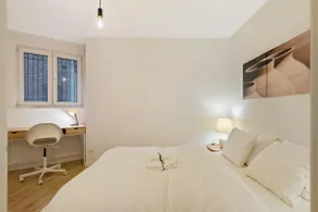 Cozy Apt Near Central & Parking - Image 2