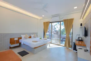 Ashva Crown Resort by ILIF Hotels - Image 2