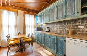 Characteristic and Wooden Fully-Equipped Flat - Image 3