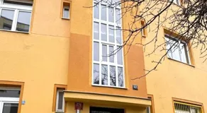 Short Way Apartments - Image 3