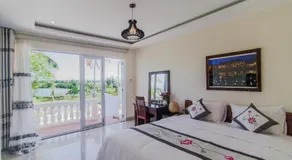 The Moon River Homestay & Villa - Image 2