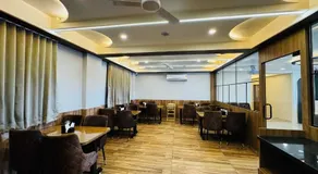 Hotel Fun n Food - Image 3