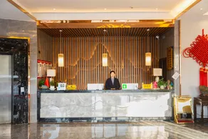 Gallery Luxury Hotel - Image 3