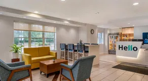 MainStay Suites Sterling near Dulles Town Center - Image 3