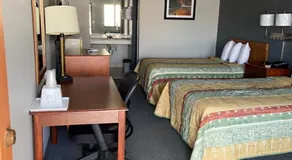 Redbud Inn - Image 2