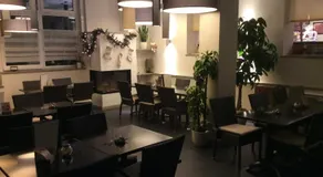 Hotel Konditorei Cafe Dora - Image 5