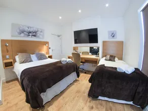 Tunnard House - Image 4