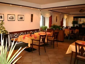 Gasthof zur Post Hotel - Restaurant - Image 3