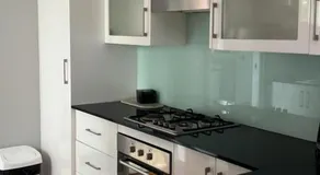 Charlestown Townhouse - Image 2