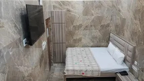Marquis Luxe Guest House - Image 3