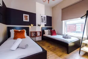 Industrial Design 4 Bed House - Image 2