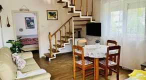 Fenyves Beach House - Image 2