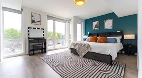 Spacious 3BR Near Yorkdale Mall, Family-Friendly, Free Parking - Image 2