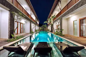 Suite Room with Pool View @ Renon Denpasar - Image 3