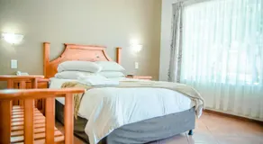 Loskop Valley Lodge - Image 2