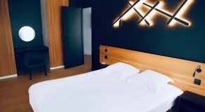 Alison's Suite - Image 4