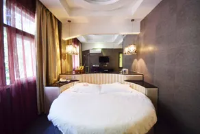 Qingmu Hotel (Nanjing Zhujiang Road Floating Bridge Subway Station) - Image 2