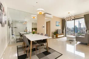 Infinity Pool Signature - Near Bui Vien street - Image 4