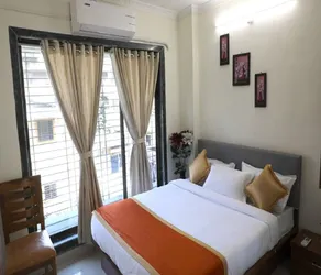 Hotel Royal Residency - Image 2