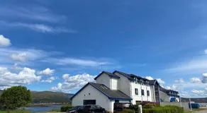 Waterfront Lodge - Accommodation Only - Image 3