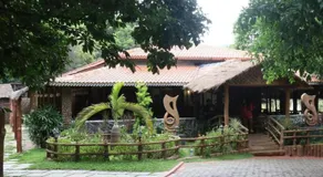 Shangri-La Jungle Village Resort - Image 3