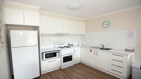 Ashleigh Court Motor Inn - Image 3