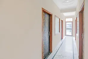 Collection O Shubham Residency Near Botanic Garden of Indian Republic - Image 2