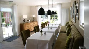 Green Cottage - Image 4