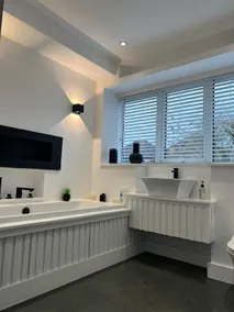 Hyacinth House - Image 2