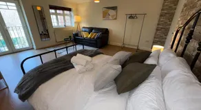 Cozy Retreat in Redhill - Image 4