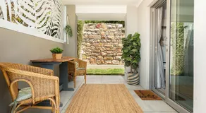 OceanBreeze50 Stylish Garden Route Stay in Central Mossel Bay - Image 2