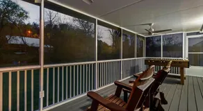 Creekside Cottage with a Hot Tub - Image 4