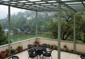 Hotel Olive Lake View By Royal Stay Hotels - Image 5