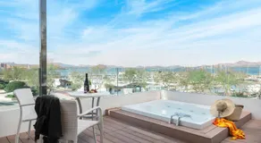 Llaut Boutique Hotel - Image 2