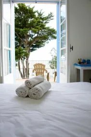 Hotel Oasis - Image 2